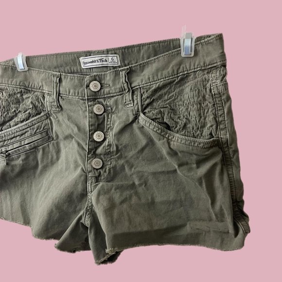 Abercrombie & Fitch Shorts Coastal Cowgirl Muted Army Green Shorts